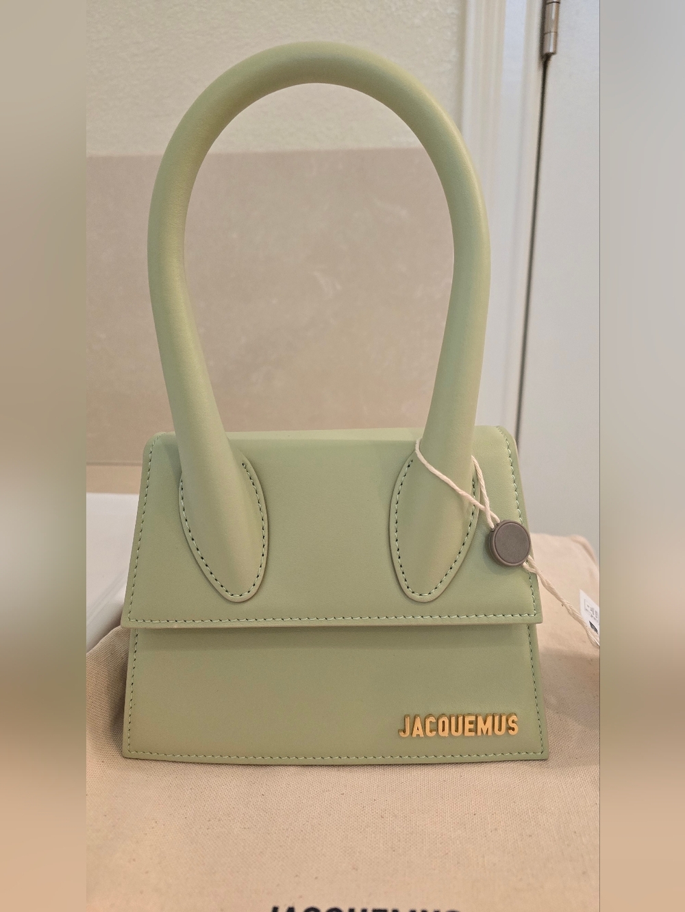 NWT Jacquemus Moyen Top-Handle Bag in Light Sage Green with Gold Logo